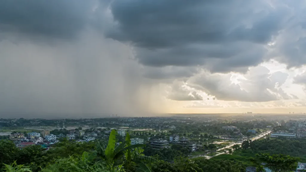 Mùa mưa Việt Nam tháng mấy? So sánh miền Bắc, Trung, Nam